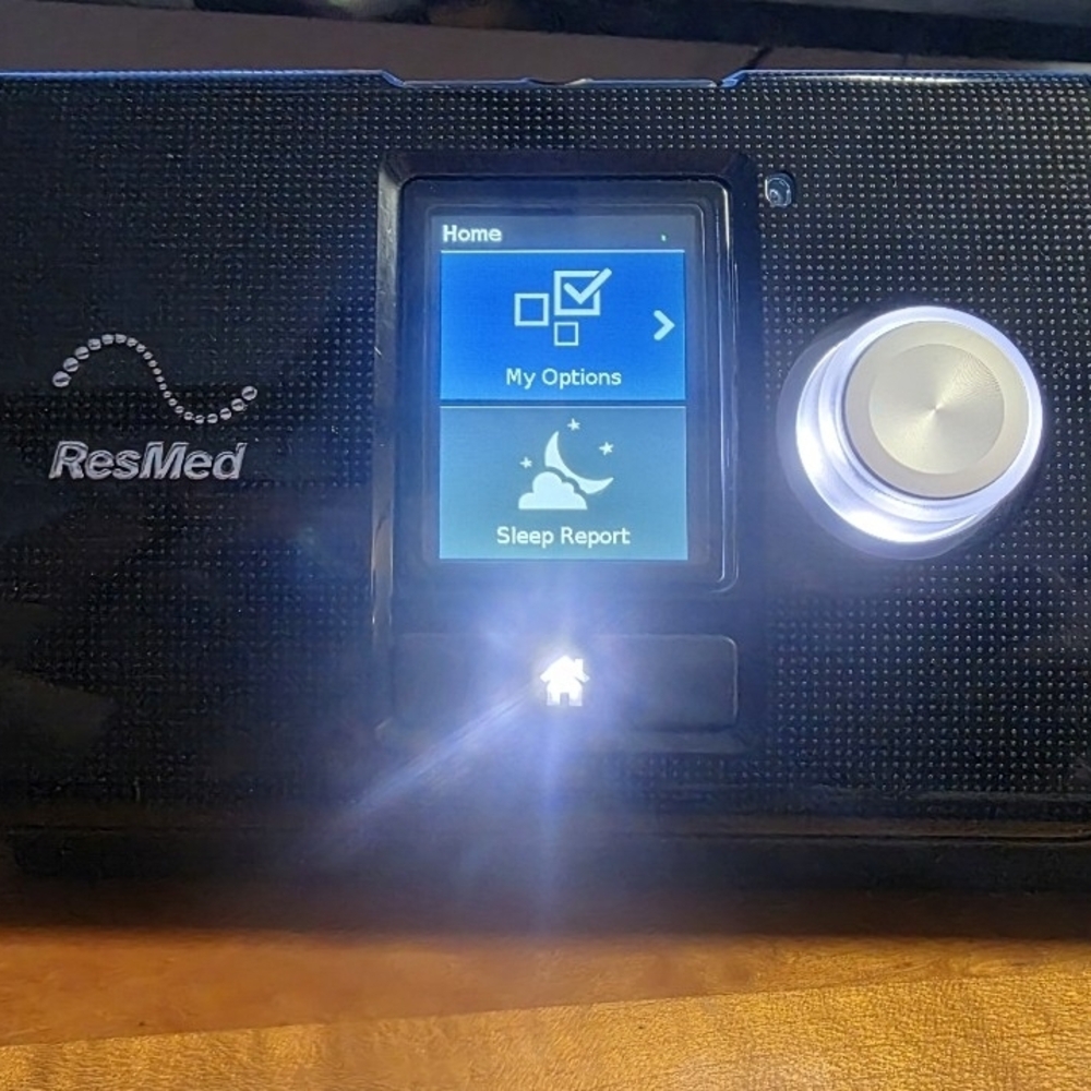 ResMed Touchscreen Panel with Blue Highlight - Black
